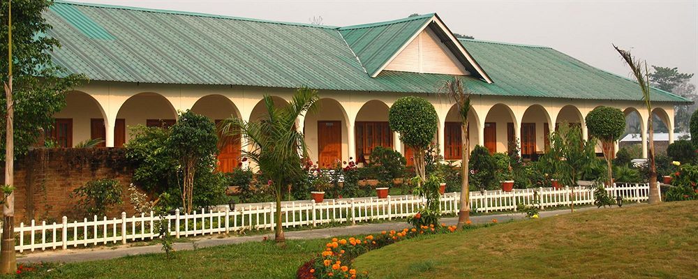 United-21 Grassland Hotel Bagori Exterior foto