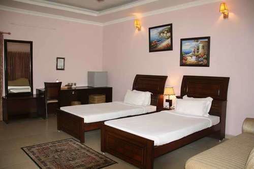 United-21 Grassland Hotel Bagori Exterior foto